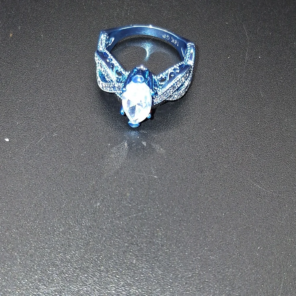 NWT Beautiful Art Deco Boho Blue 7 Sparkly Ring!!